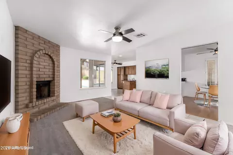 2010 E Sheena Dr, Phoenix, AZ 85022 photo 8