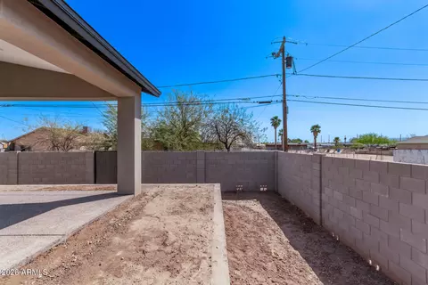 Exterior - 1645 S 29th Ave, Phoenix, AZ 85009 photo 3 of 10
