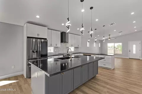 Kitchen - 1645 S 29th Ave, Phoenix, AZ 85009 photo 1 of 4