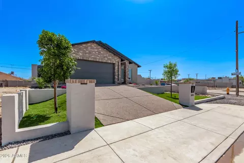 Exterior - 1645 S 29th Ave, Phoenix, AZ 85009 photo 9 of 10