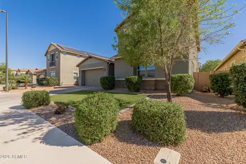 Exterior - 1087 E Knightsbridge Way, Gilbert, AZ 85297 photo 2 of 13