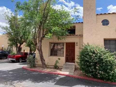 1025 E Highland Ave #32, Phoenix, AZ 85014