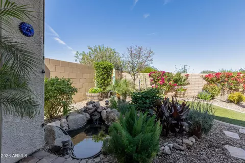 Exterior - 10440 E Tesla Ave, Mesa, AZ 85212 photo 5 of 10