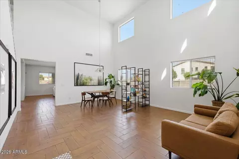 4304 S 70th Ln, Phoenix, AZ 85043 photo 4
