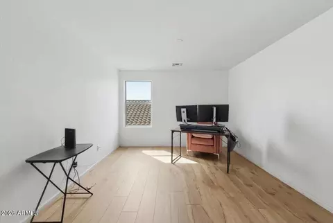 4304 S 70th Ln, Phoenix, AZ 85043 photo 18