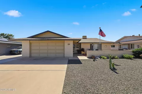 10534 W Desert Forest Cir, Sun City, AZ 85351