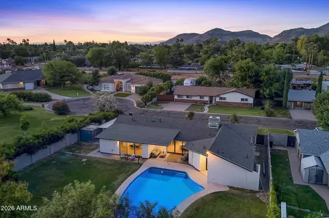 View/Area - 325 W Loma Ln, Phoenix, AZ 85021 photo 1 of 1