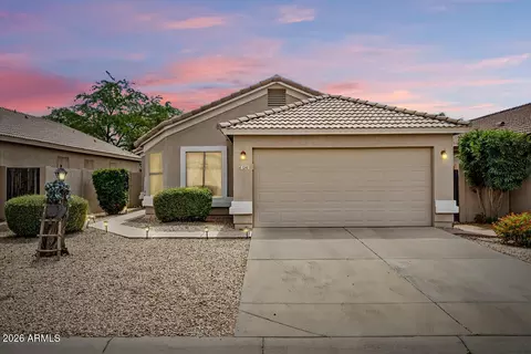1241 Elm Rd, San Tan Valley, AZ 85140