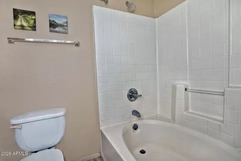 Bath - 2150 E Bell Rd #1069, Phoenix, AZ 85022 photo 4 of 5