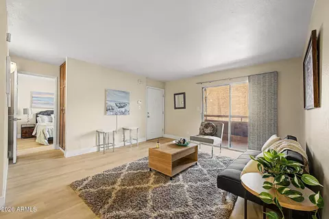 Living - 2625 E Indian School Rd #222, Phoenix, AZ 85016 photo 1 of 3