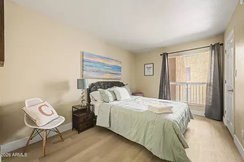Bedroom - 2625 E Indian School Rd #222, Phoenix, AZ 85016 photo 2 of 3