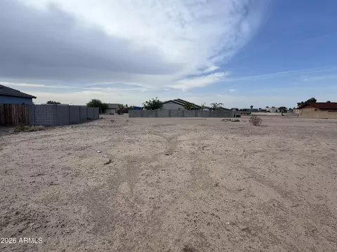 13996 S Tampico Rd #686, Arizona City, AZ 85123