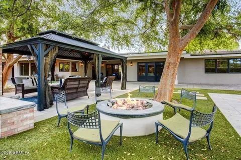 Exterior - 150 E Wagon Wheel Dr, Phoenix, AZ 85020 photo 7 of 10
