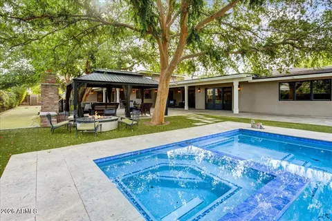 Exterior - 150 E Wagon Wheel Dr, Phoenix, AZ 85020 photo 6 of 10