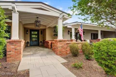 Exterior - 150 E Wagon Wheel Dr, Phoenix, AZ 85020 photo 1 of 10