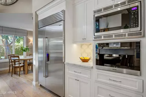 Kitchen - 150 E Wagon Wheel Dr, Phoenix, AZ 85020 photo 12 of 12