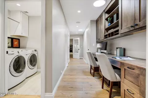 Entry Way - 150 E Wagon Wheel Dr, Phoenix, AZ 85020 photo 2 of 2