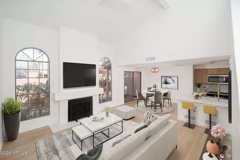 5640 E Bell Rd #1084, Scottsdale, AZ 85254