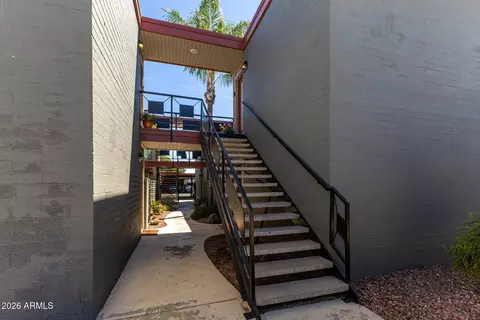 1241 E Medlock Dr #213, Phoenix, AZ 85014