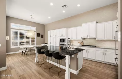 1529 W Laurel Greens Ct, Phoenix, AZ 85086