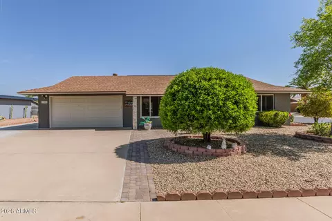 19801 N Turquoise Hills Dr, Sun City, AZ 85373