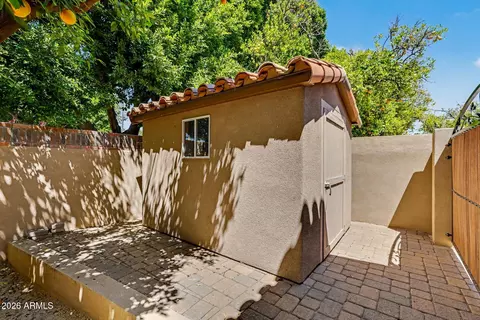 Exterior - 3937 E Menlo Cir, Mesa, AZ 85215 photo 8 of 22
