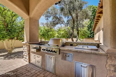 Kitchen - 3937 E Menlo Cir, Mesa, AZ 85215 photo 8 of 8
