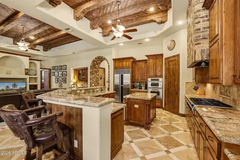 Kitchen - 3937 E Menlo Cir, Mesa, AZ 85215 photo 3 of 8
