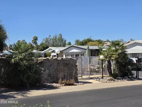 2233 E Behrend Dr #227, Phoenix, AZ 85024 photo 2