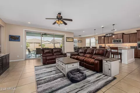 3700 E Blue Spruce Ln, Gilbert, AZ 85298 photo 4