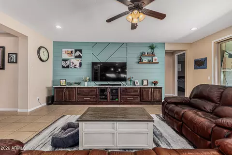 3700 E Blue Spruce Ln, Gilbert, AZ 85298 photo 5