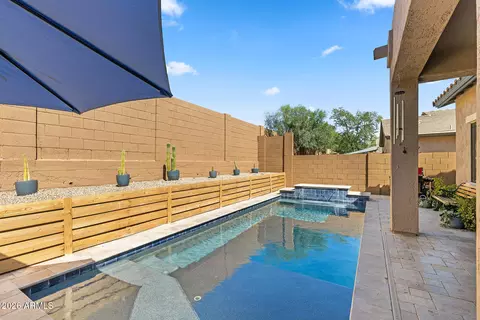 8456 W Quail Track Dr, Peoria, AZ 85383