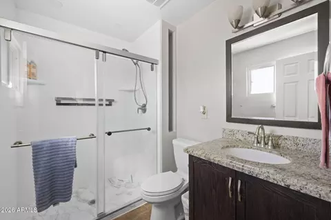 Bath - 418 E Orchid Ln, Phoenix, AZ 85020 photo 2 of 2