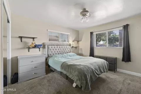 Bedroom - 418 E Orchid Ln, Phoenix, AZ 85020 photo 2 of 7