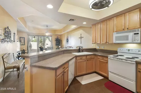 Kitchen - 4202 E Broadway Rd #80, Mesa, AZ 85206 photo 2 of 9
