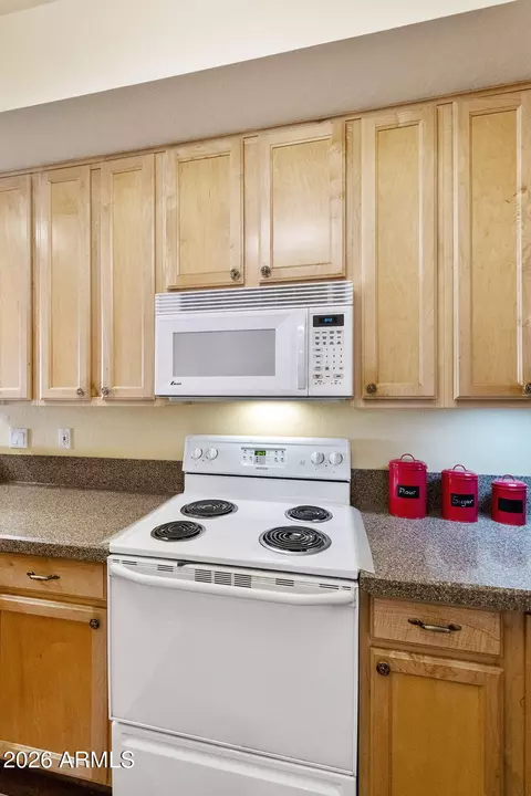 Kitchen - 4202 E Broadway Rd #80, Mesa, AZ 85206 photo 4 of 9
