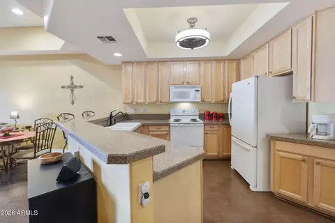Kitchen - 4202 E Broadway Rd #80, Mesa, AZ 85206 photo 3 of 9