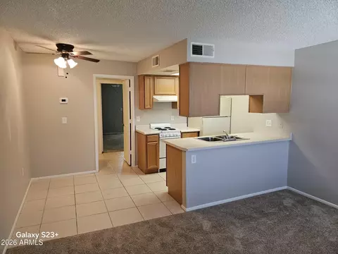 461 W Holmes Ave #327, Mesa, AZ 85210