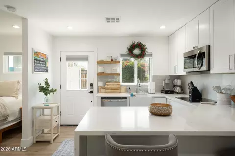 Kitchen - 4813 E Fairmount Ave, Phoenix, AZ 85018 photo 7 of 7