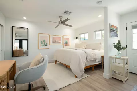 Bedroom - 4813 E Fairmount Ave, Phoenix, AZ 85018 photo 3 of 4