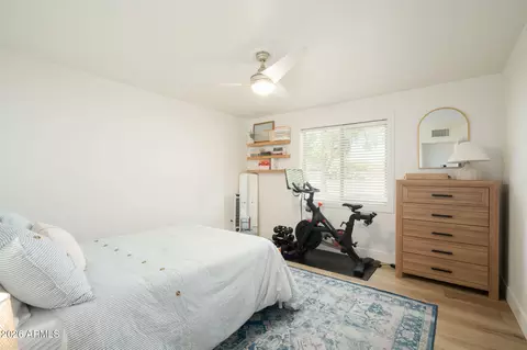 Bedroom - 4813 E Fairmount Ave, Phoenix, AZ 85018 photo 2 of 4