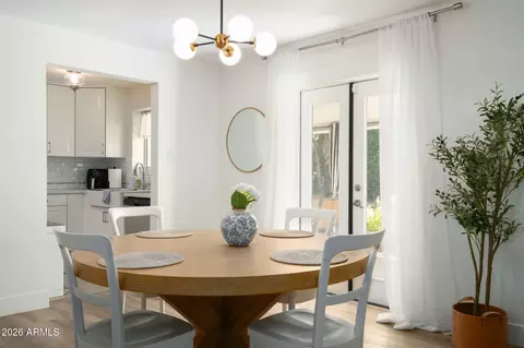 Dining - 4813 E Fairmount Ave, Phoenix, AZ 85018 photo 4 of 4