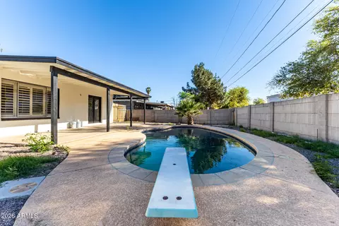 Exterior - 9022 N 18th Dr, Phoenix, AZ 85021 photo 7 of 7