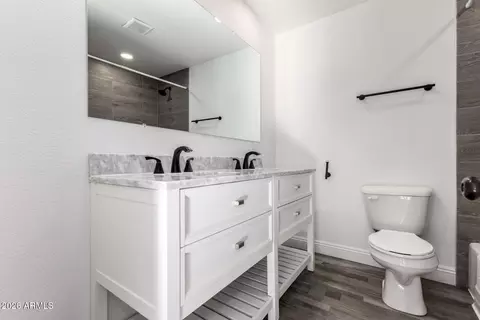 Bath - 9022 N 18th Dr, Phoenix, AZ 85021 photo 2 of 3