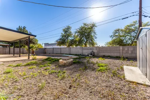 Exterior - 9022 N 18th Dr, Phoenix, AZ 85021 photo 4 of 7
