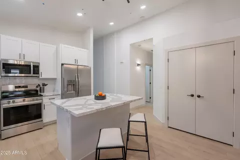 Kitchen - 10510 E Flower Ave, Mesa, AZ 85208 photo 3 of 5