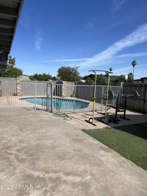 Exterior - 5337 W Coronado Rd, Phoenix, AZ 85035 photo 6 of 8