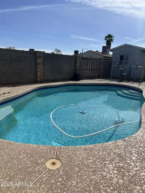 Exterior - 5337 W Coronado Rd, Phoenix, AZ 85035 photo 7 of 8