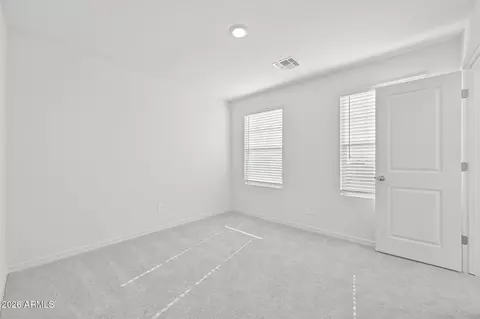 Bedroom - 6427 S 78th Ln, Phoenix, AZ 85043 photo 8 of 11