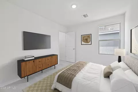 Bedroom - 6427 S 78th Ln, Phoenix, AZ 85043 photo 5 of 11